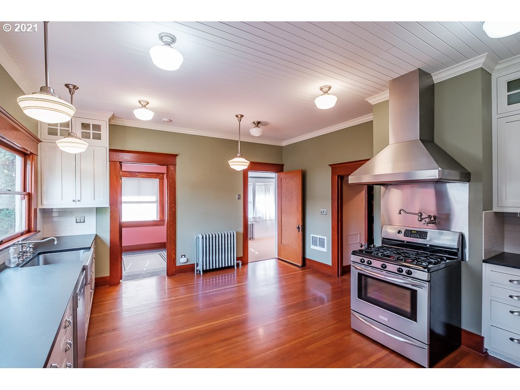 633 Southwest Washington Street Albany, OR 97321 - Photo 5 of 32 Gallery Image 5