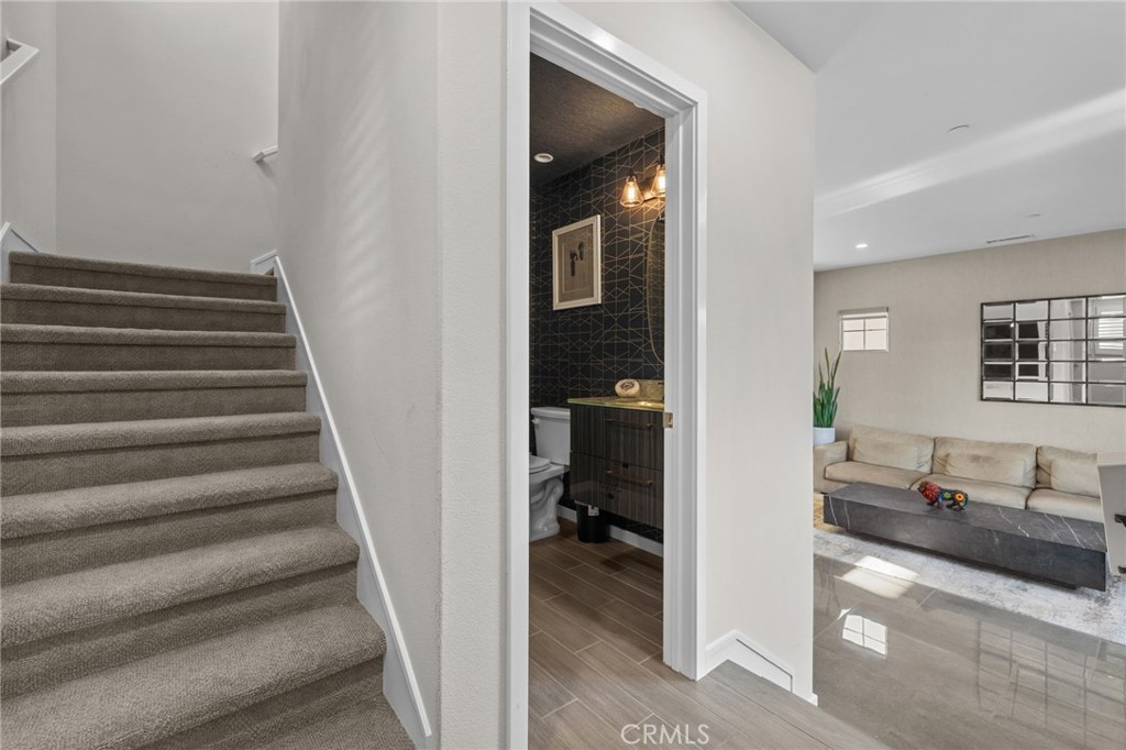 214 Elkhorn Irvine, CA 92618 - Photo 17 of 52