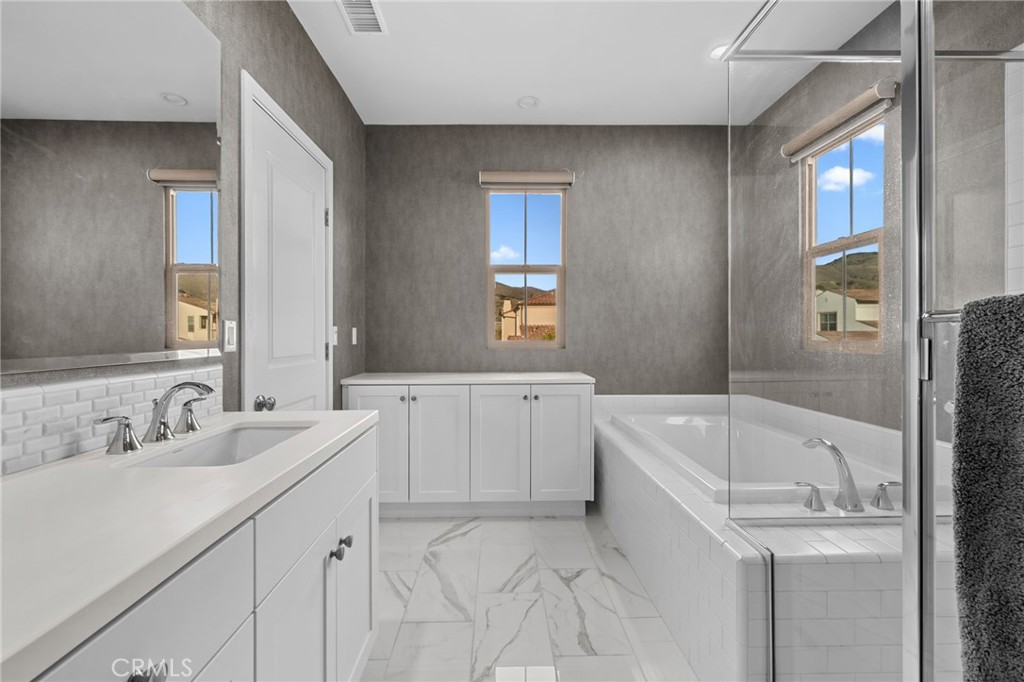 214 Elkhorn Irvine, CA 92618 - Photo 24 of 52