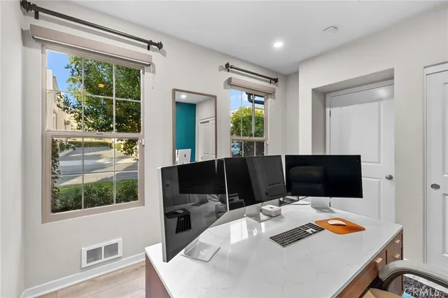 $1,475,000 | 214 Elkhorn, Irvine, CA 92618