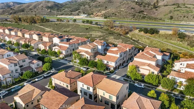 $1,475,000 | 214 Elkhorn, Irvine, CA 92618