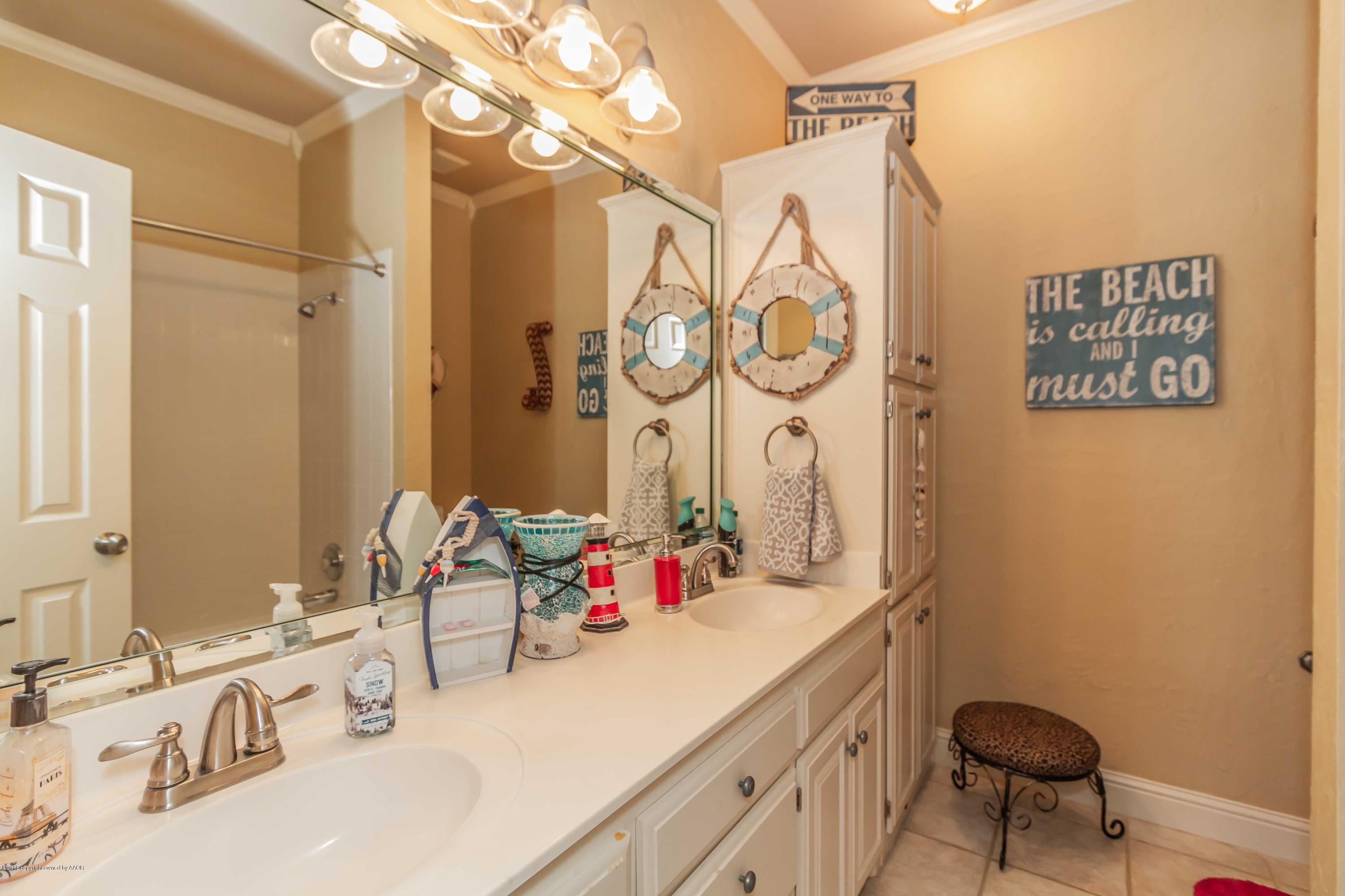 9000 Dove Road Canyon, TX 79015 - Photo 40 of 49 BATHROOM 2