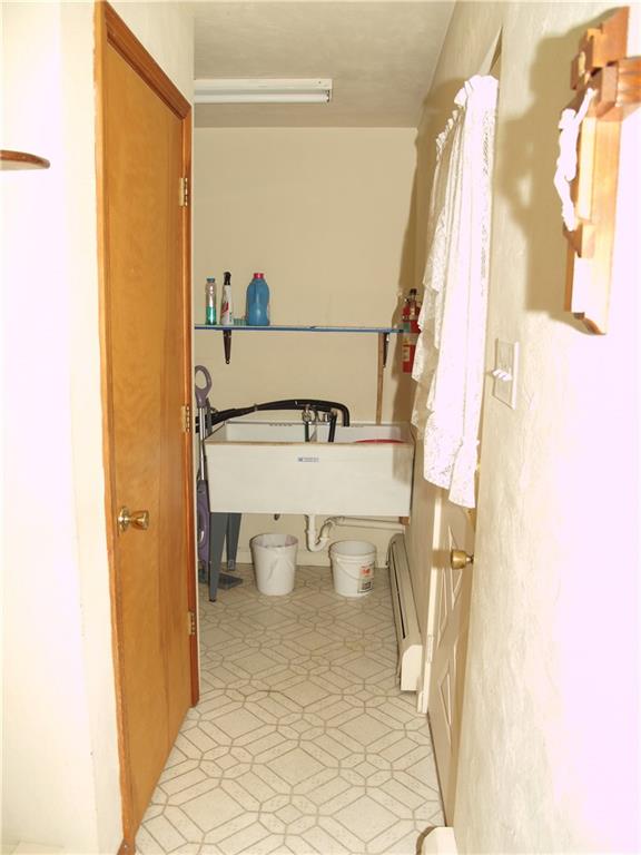 556 Cecil-Henderson Road Cecil, PA 15321 - Photo 6 of 23