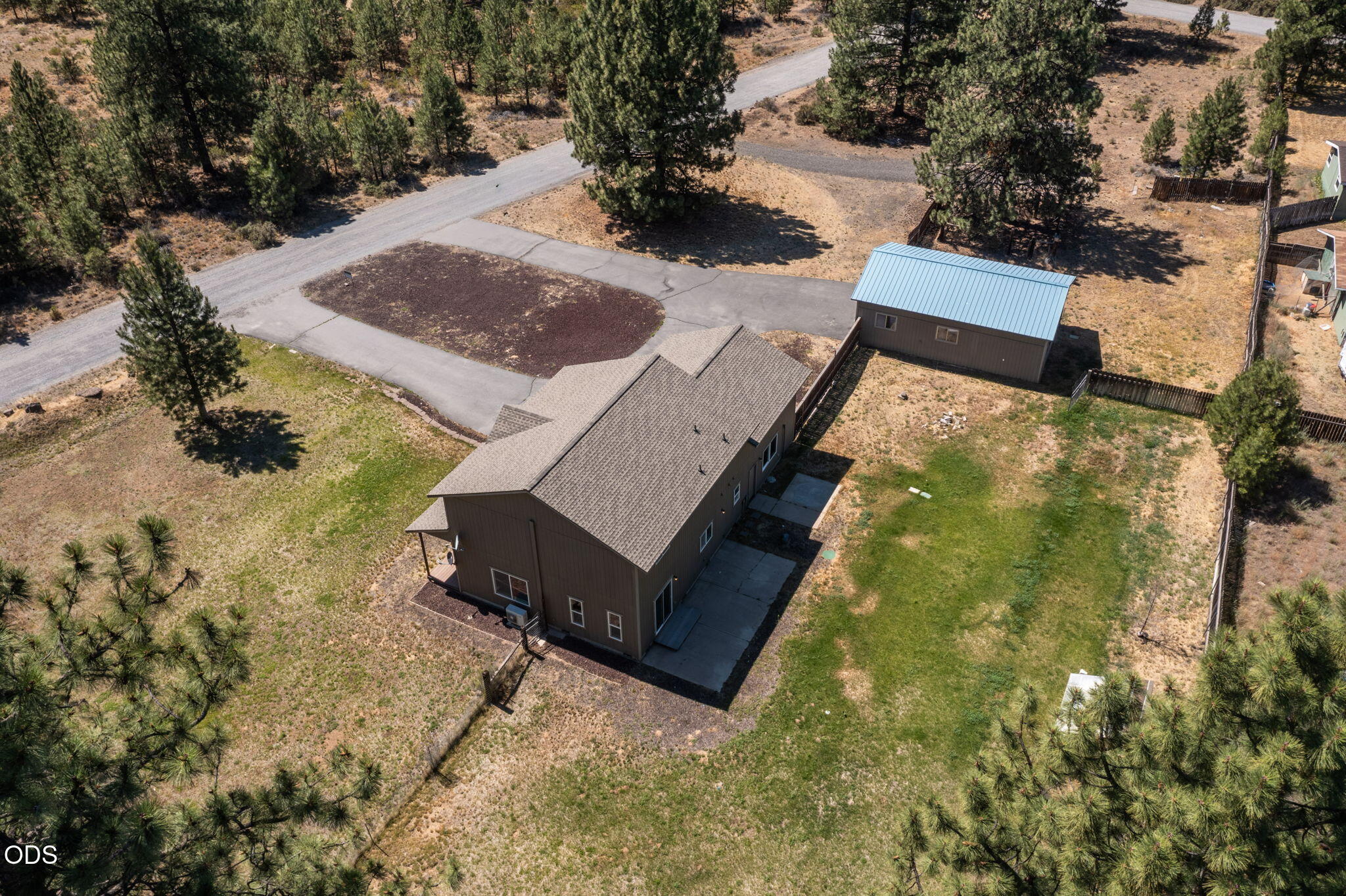 60180 Pawnee Road Bend, OR 97702 - Photo 45 of 53