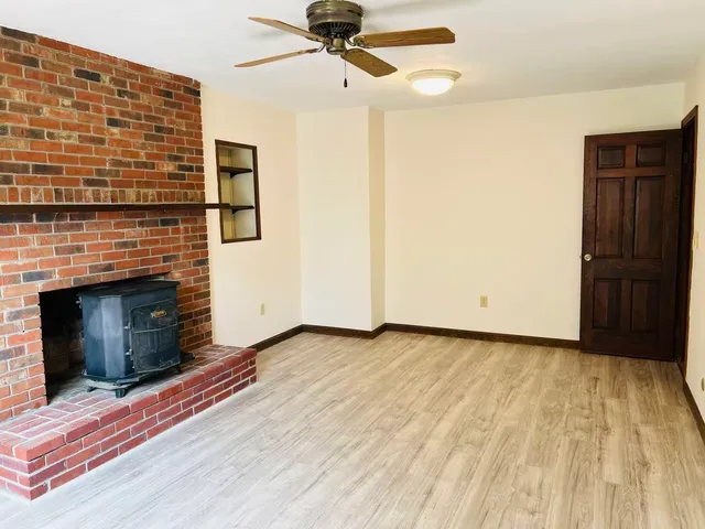 $668,000 | 303 Pinehurst Drive, Shelburne, VT 05482