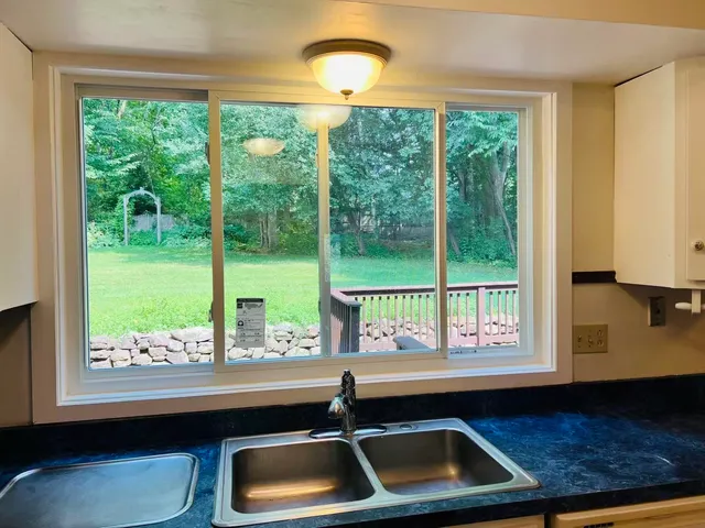 $668,000 | 303 Pinehurst Drive, Shelburne, VT 05482