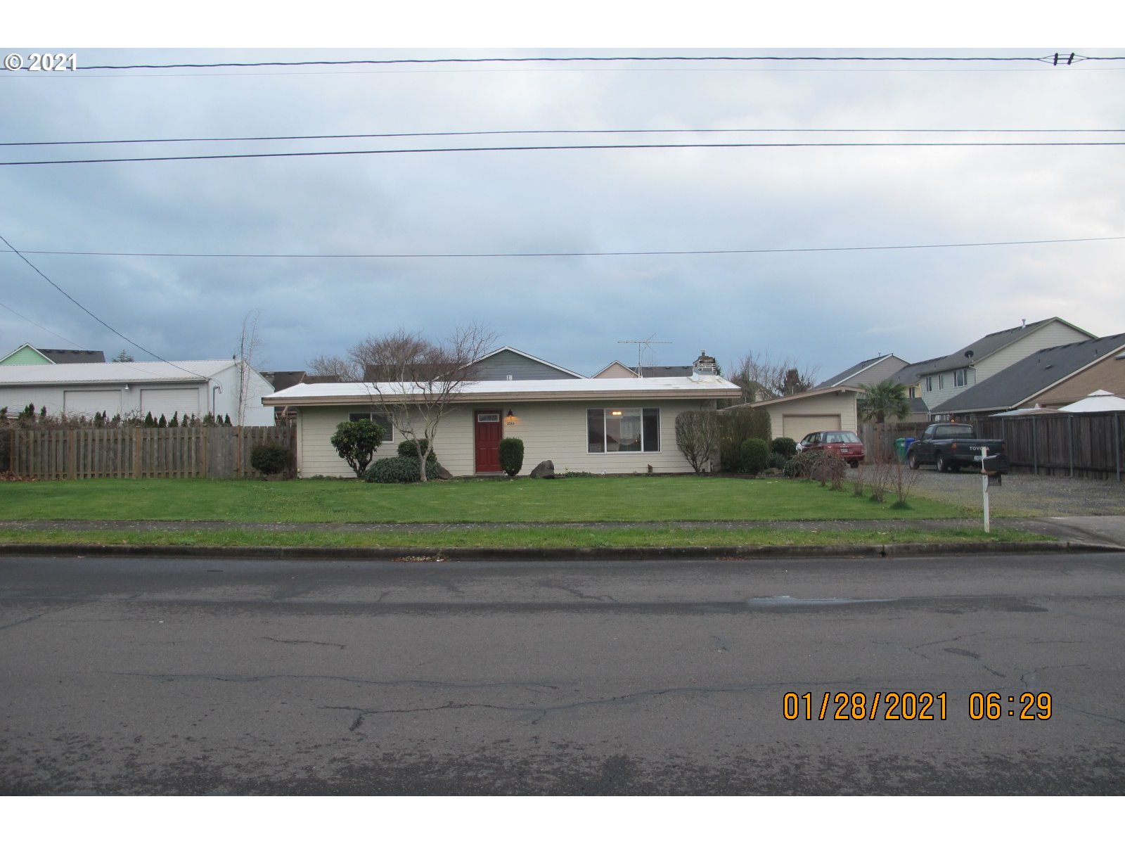 3344 Southeast Hillyard Road Gresham, OR 97080 - Photo 1 of 20 Gallery Image 1