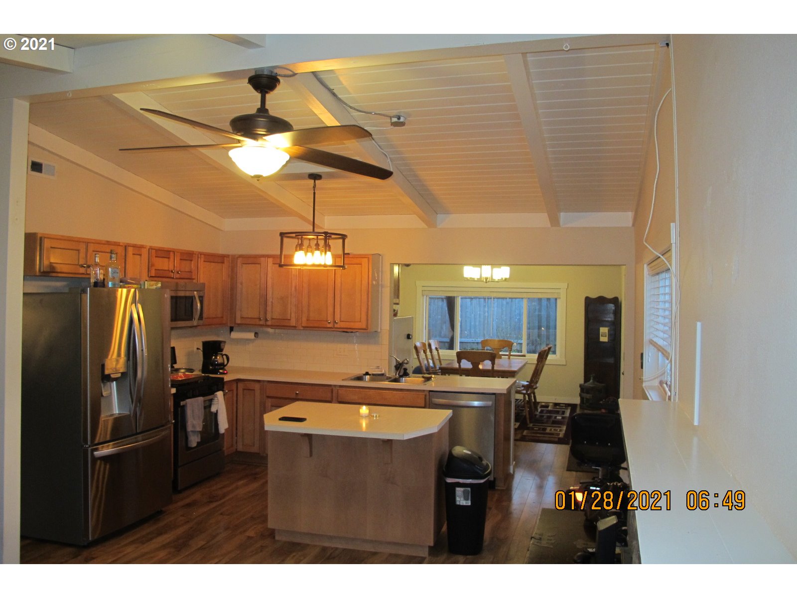 3344 Southeast Hillyard Road Gresham, OR 97080 - Photo 5 of 20 Gallery Image 5