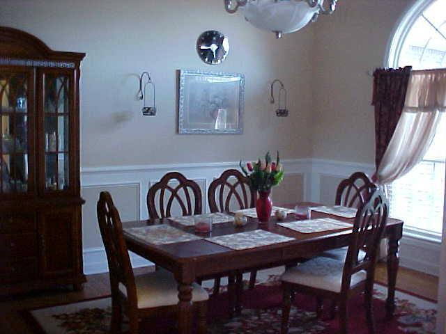 455 Port Royal Road Clarksville, TN 37040 - Photo 5 of 20 FORMAL DINING ROOM W/ 12' CEILING