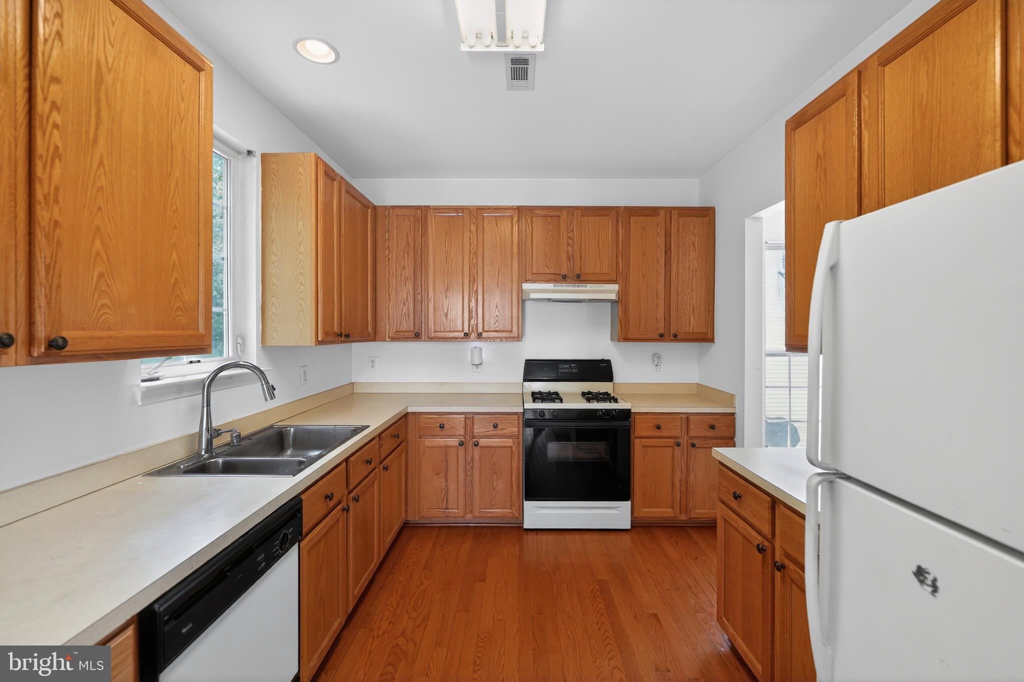 9200 Fox Park Road Clinton, MD 20735 - Photo 8 of 30