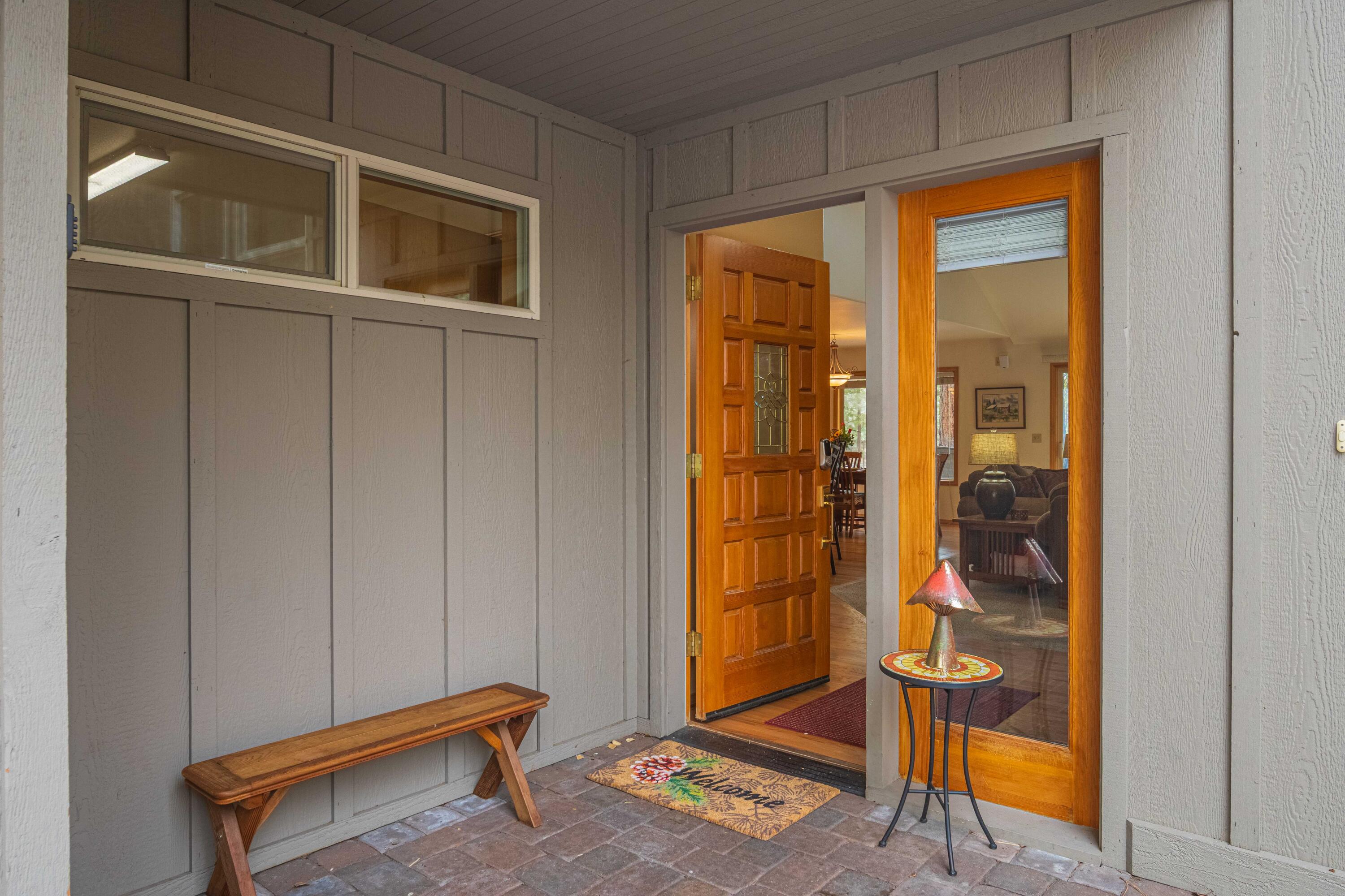 57655 Aspen Lane, Unit 2 Sunriver, OR 97707 - Photo 5 of 47 5 - entrance door open