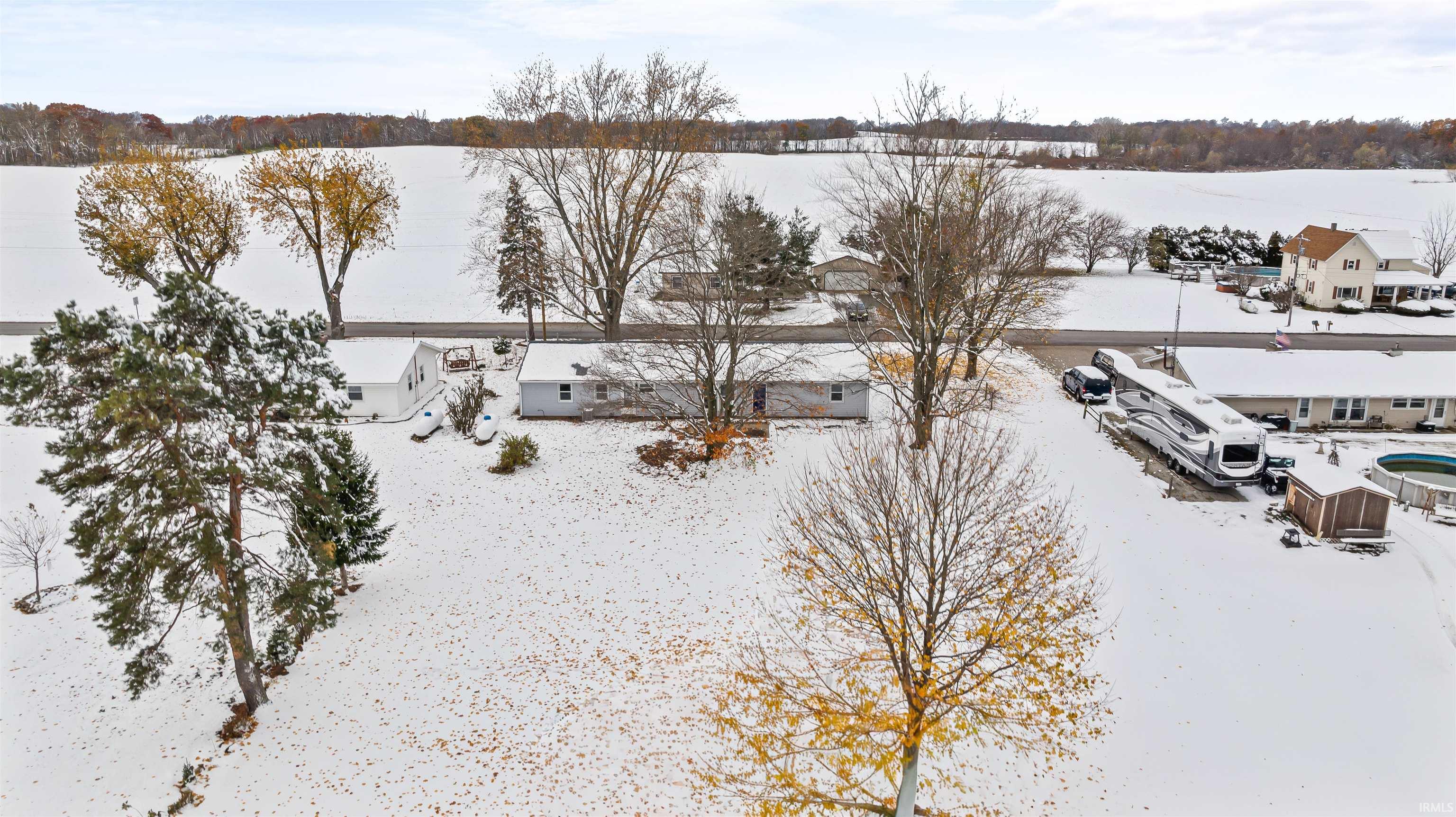12262 North Kern Road Syracuse, IN 46567 - Photo 22 of 24 Gallery Image 22