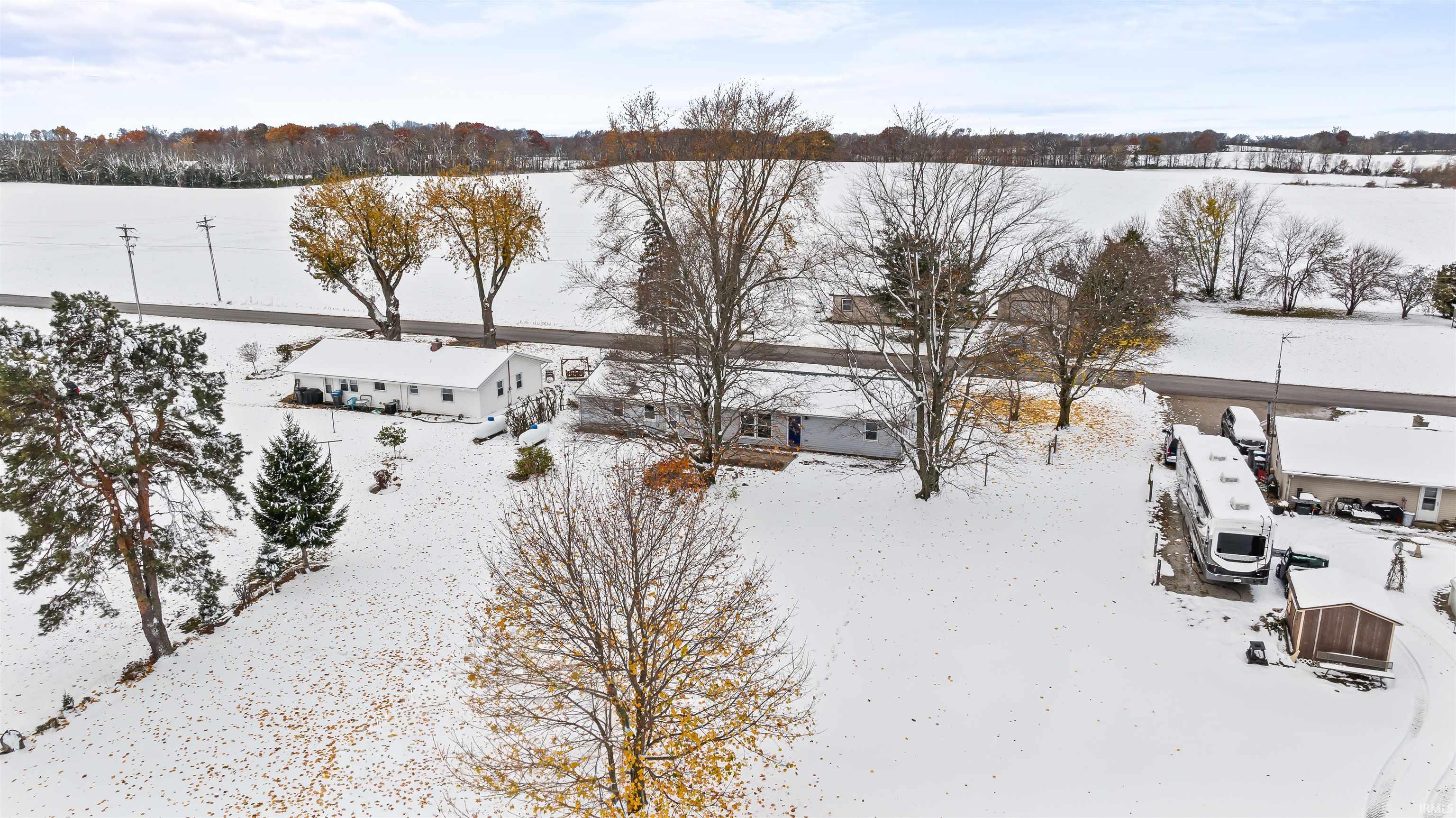 12262 North Kern Road Syracuse, IN 46567 - Photo 23 of 24 Gallery Image 23