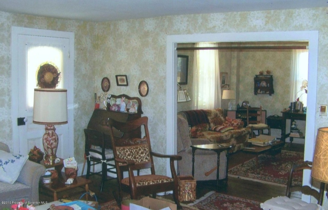 389 Stone Road Dalton, PA 18414 - Photo 2 of 10 Inside View