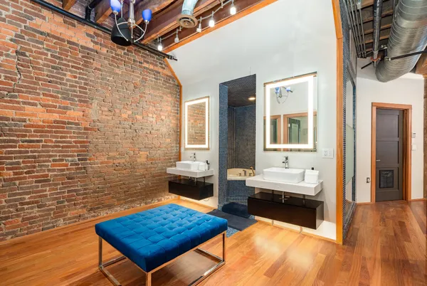 $11,995 | 219 2nd Avenue North, Unit 200, Nashville, TN 37201