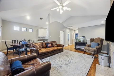 $395,000 | 5817 Darling Street, Unit A, Houston, TX 77007