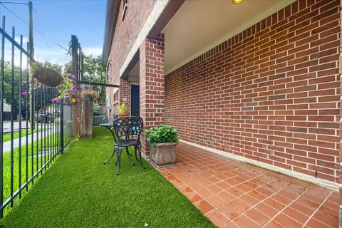 $395,000 | 5817 Darling Street, Unit A, Houston, TX 77007