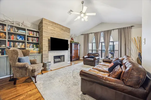 $395,000 | 5817 Darling Street, Unit A, Houston, TX 77007