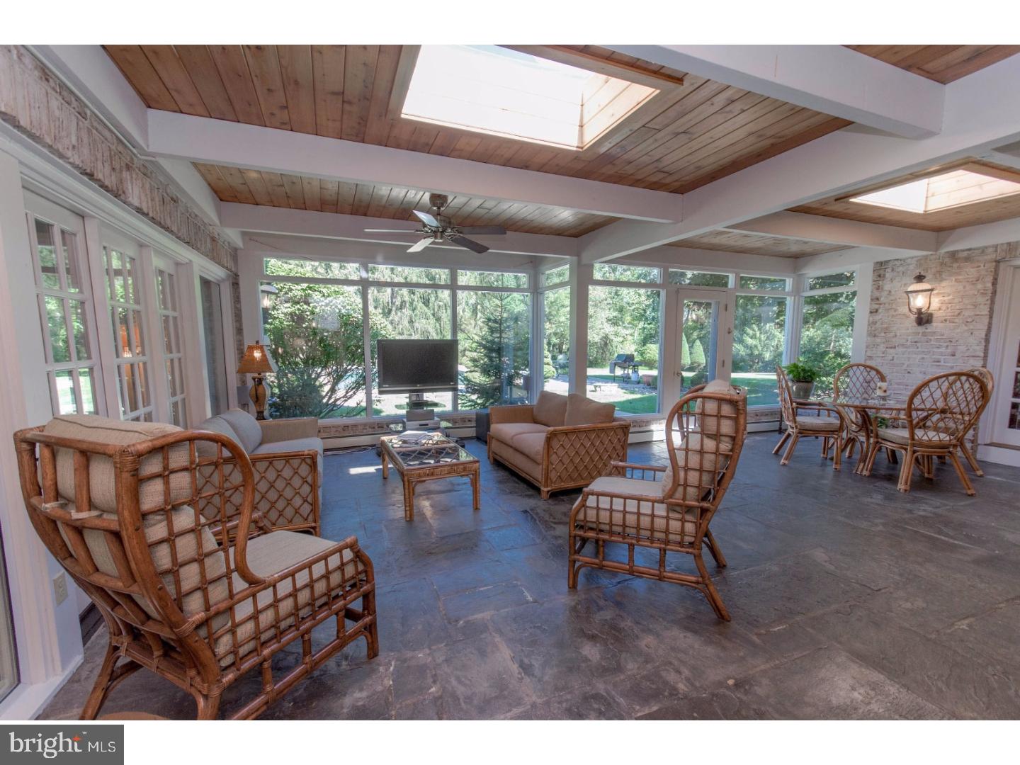 1583 Saucon Valley Road Bethlehem, PA 18015 - Photo 13 of 31 Gallery Image 13