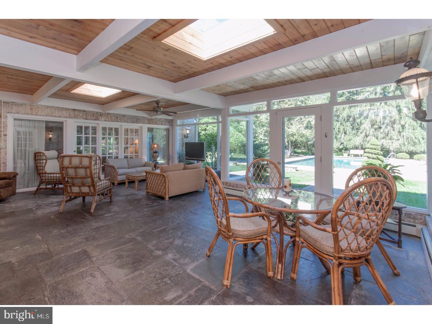 1583 Saucon Valley Road Bethlehem, PA 18015 - Photo 14 of 31 Gallery Image 14