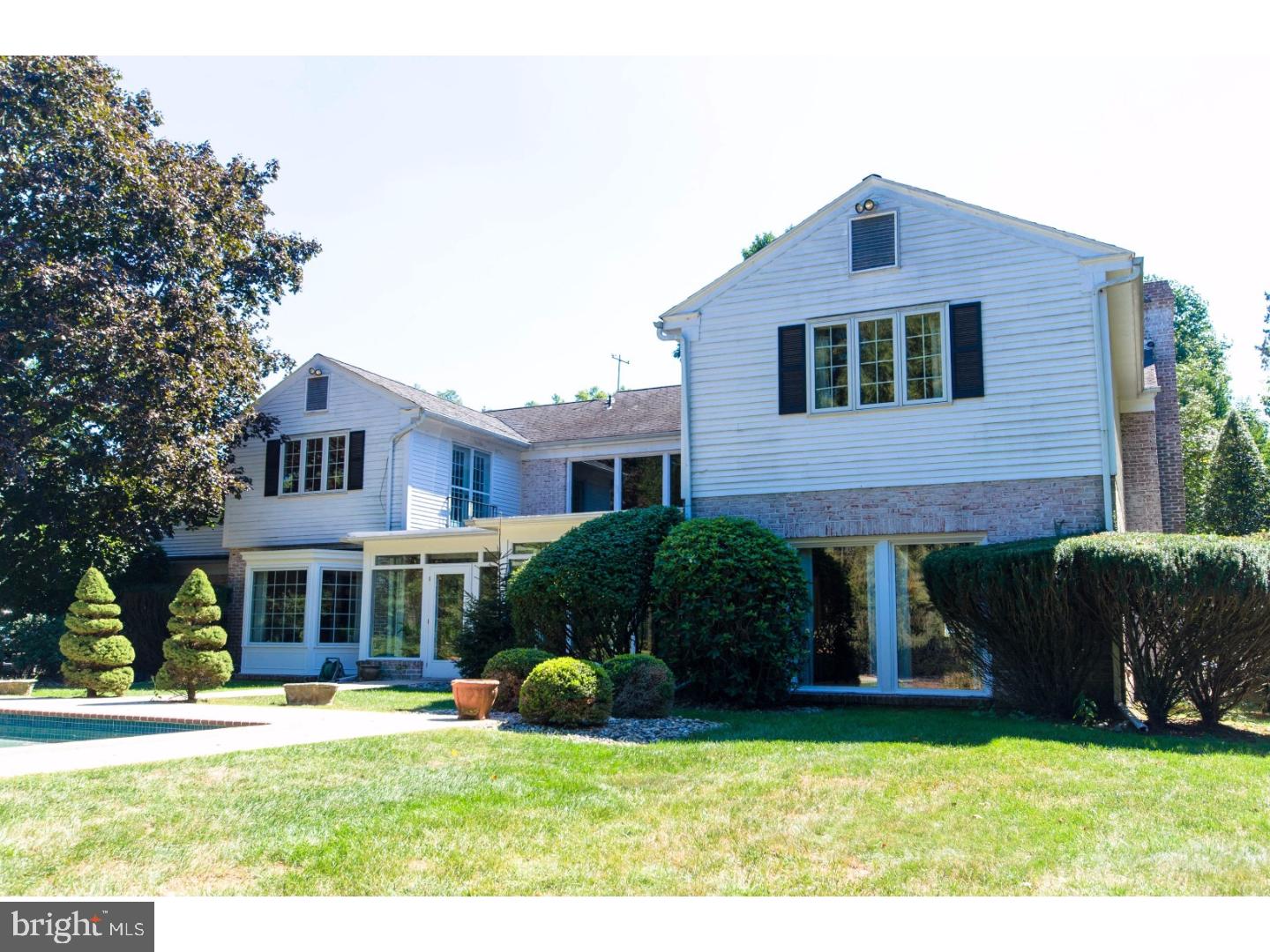 1583 Saucon Valley Road Bethlehem, PA 18015 - Photo 25 of 31 Gallery Image 25