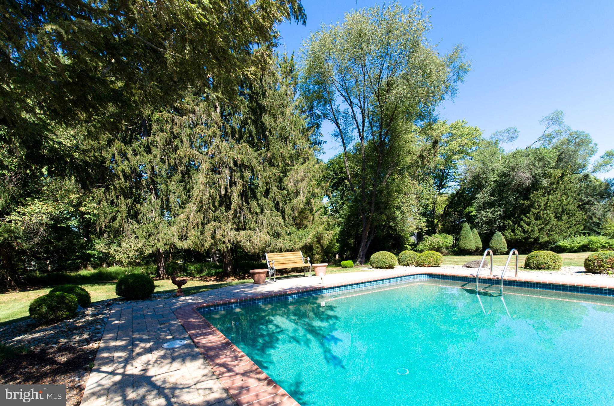 1583 Saucon Valley Road Bethlehem, PA 18015 - Photo 28 of 31 Gallery Image 28