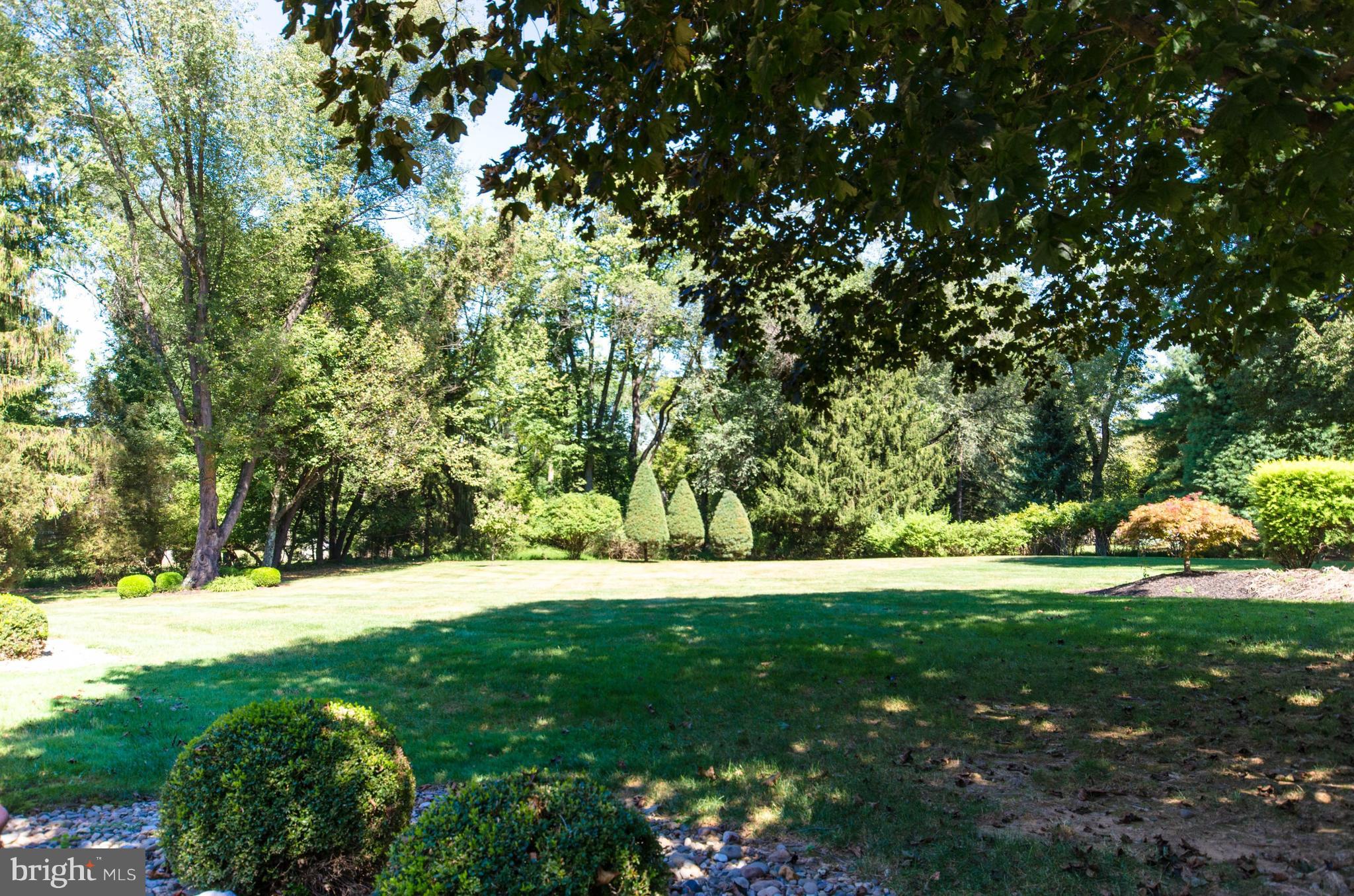 1583 Saucon Valley Road Bethlehem, PA 18015 - Photo 30 of 31 Gallery Image 30