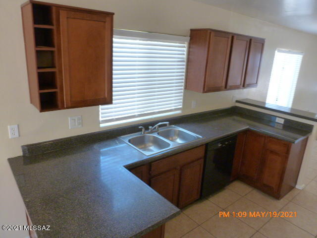 2133 East 35th Street Tucson, AZ 85713 - Photo 12 of 26