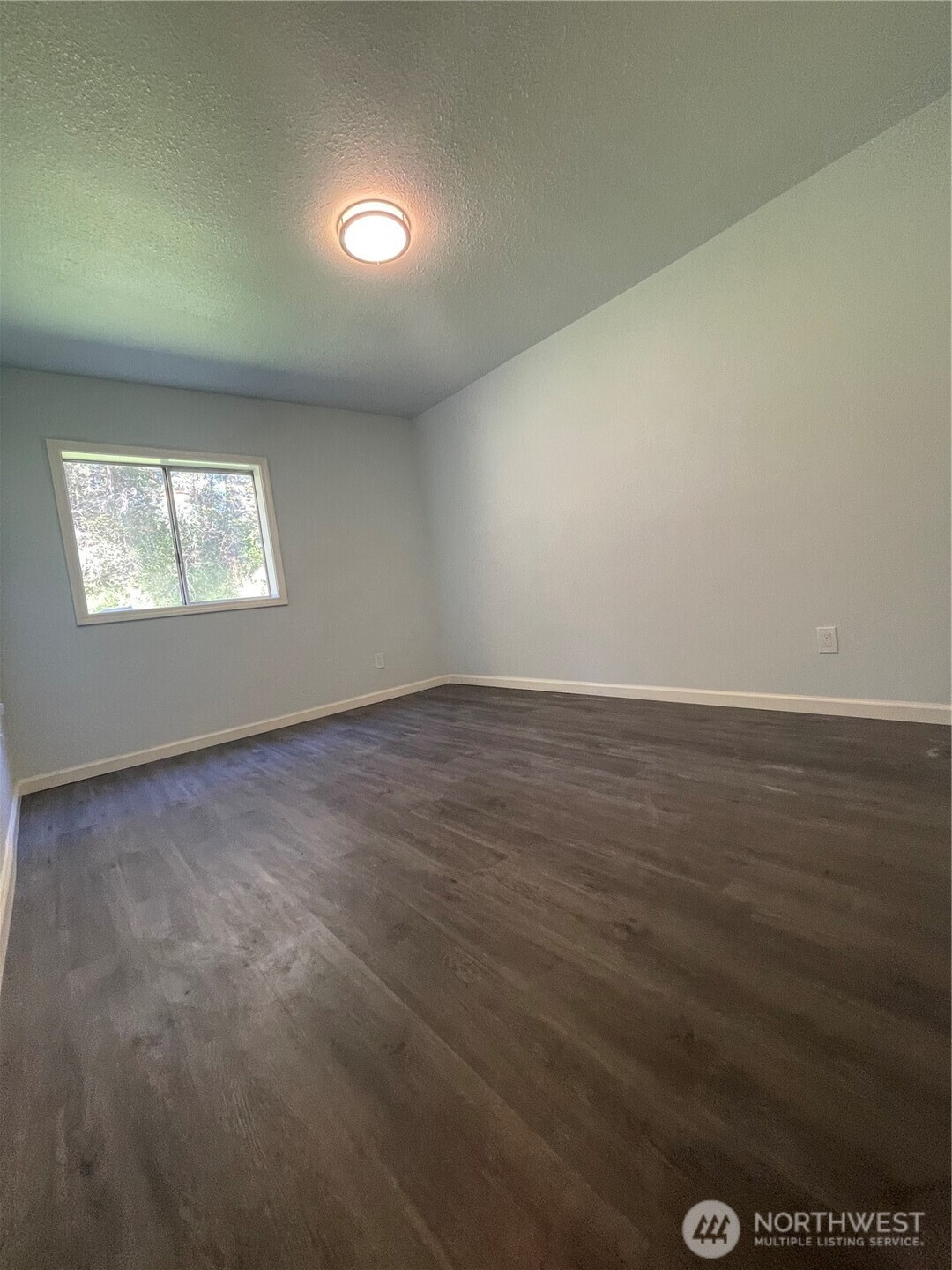 19029 Renton-Maple Valley Road Renton, WA 98058 - Photo 5 of 12 Gallery Image 5