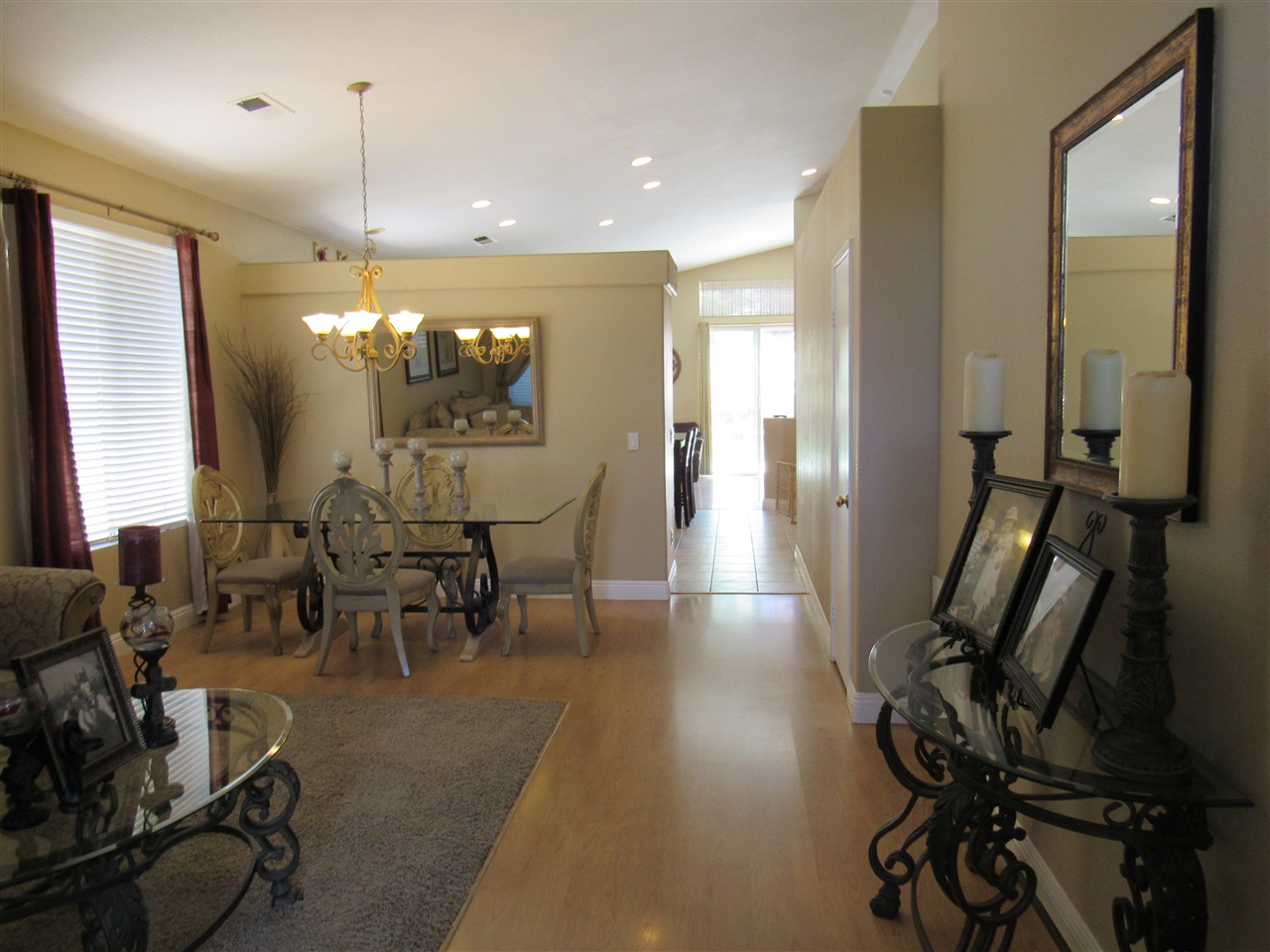 2272 Sun Valley Road Chula Vista, CA 91915 - Photo 4 of 21 Gallery Image 4