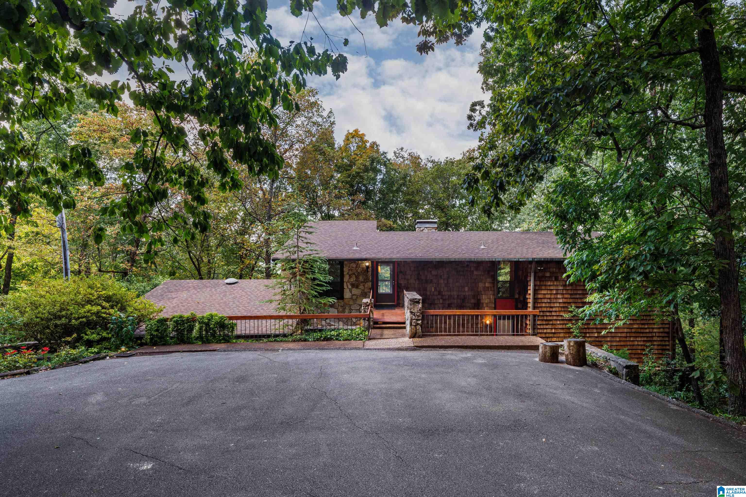 1784 Shades Crest Road Birmingham, AL 35216 - Photo 2 of 100 Gallery Image 2