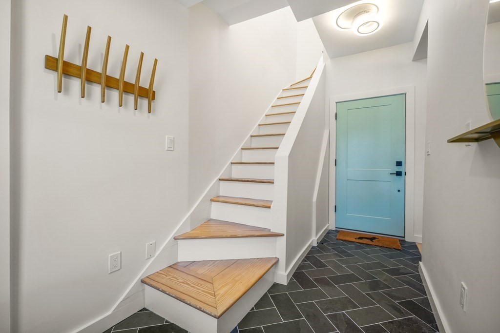 261 West Fifth Street, Unit 2 Boston, MA 02127 - Photo 16 of 31
