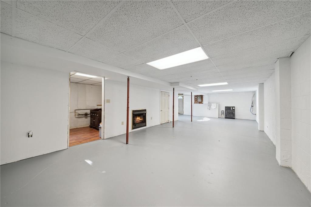 826 Pony Farm Road Kittanning, PA 16201 - Photo 26 of 35 a view of a livingroom with furniture
