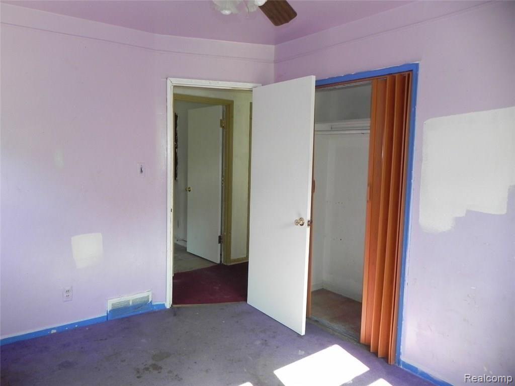 410 Longfellow Inkster, MI 48141 - Photo 14 of 23 DSCN8253.JPG