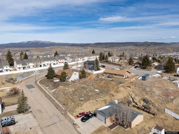 $53,000 | 213 Grand View Circle, Evanston, WY 82930