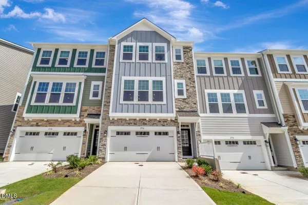 $459,990 | 2716 Hunter Woods Drive, Unit 631, Apex, NC 27502