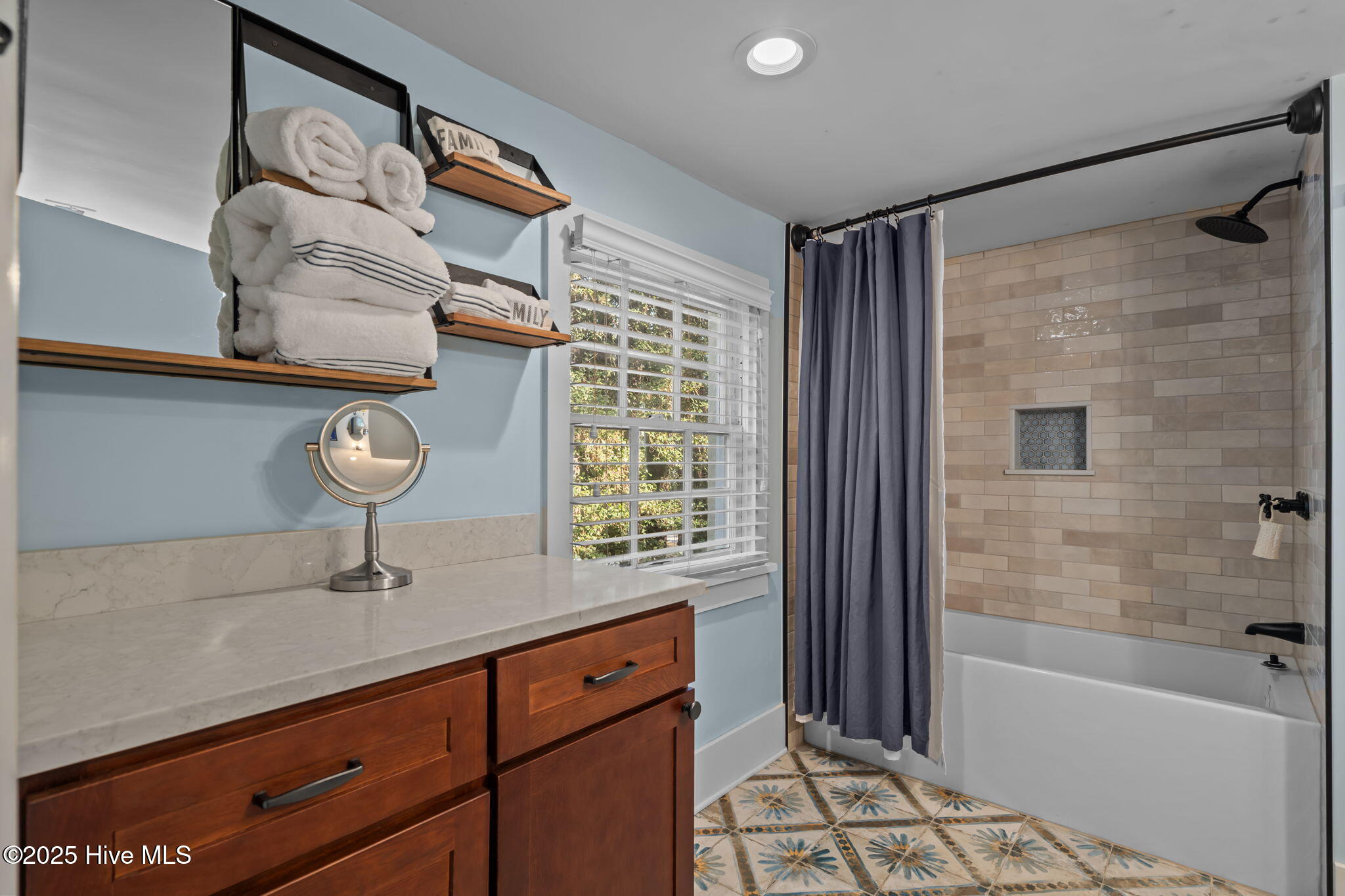 45 Everette Road Pinehurst, NC 28374 - Photo 35 of 48 Third bedroom bath