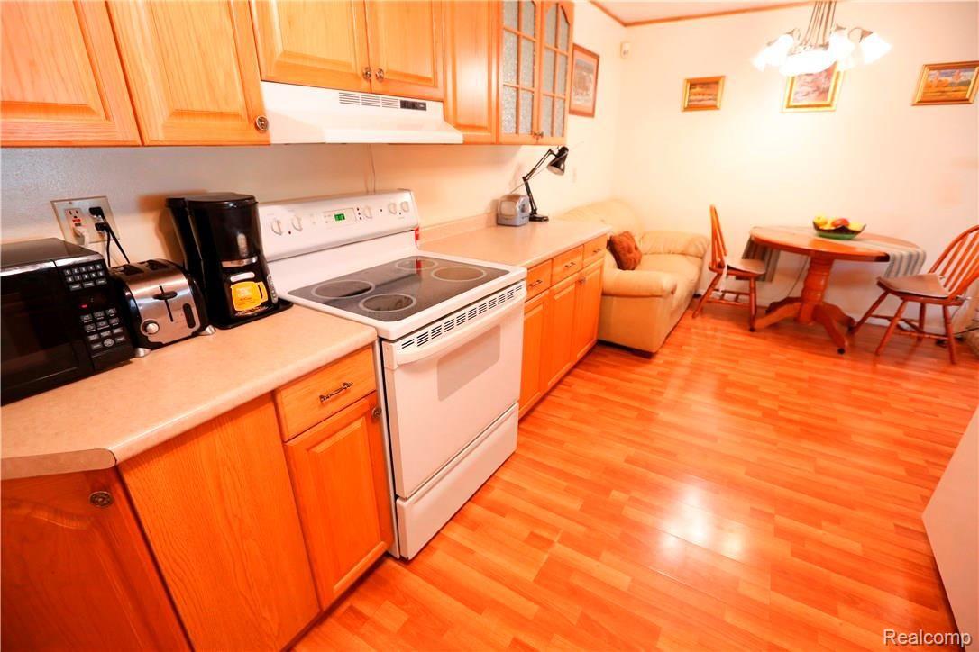 19463 Merriman Road Livonia, MI 48152 - Photo 14 of 51 _I0A6002.JPG
