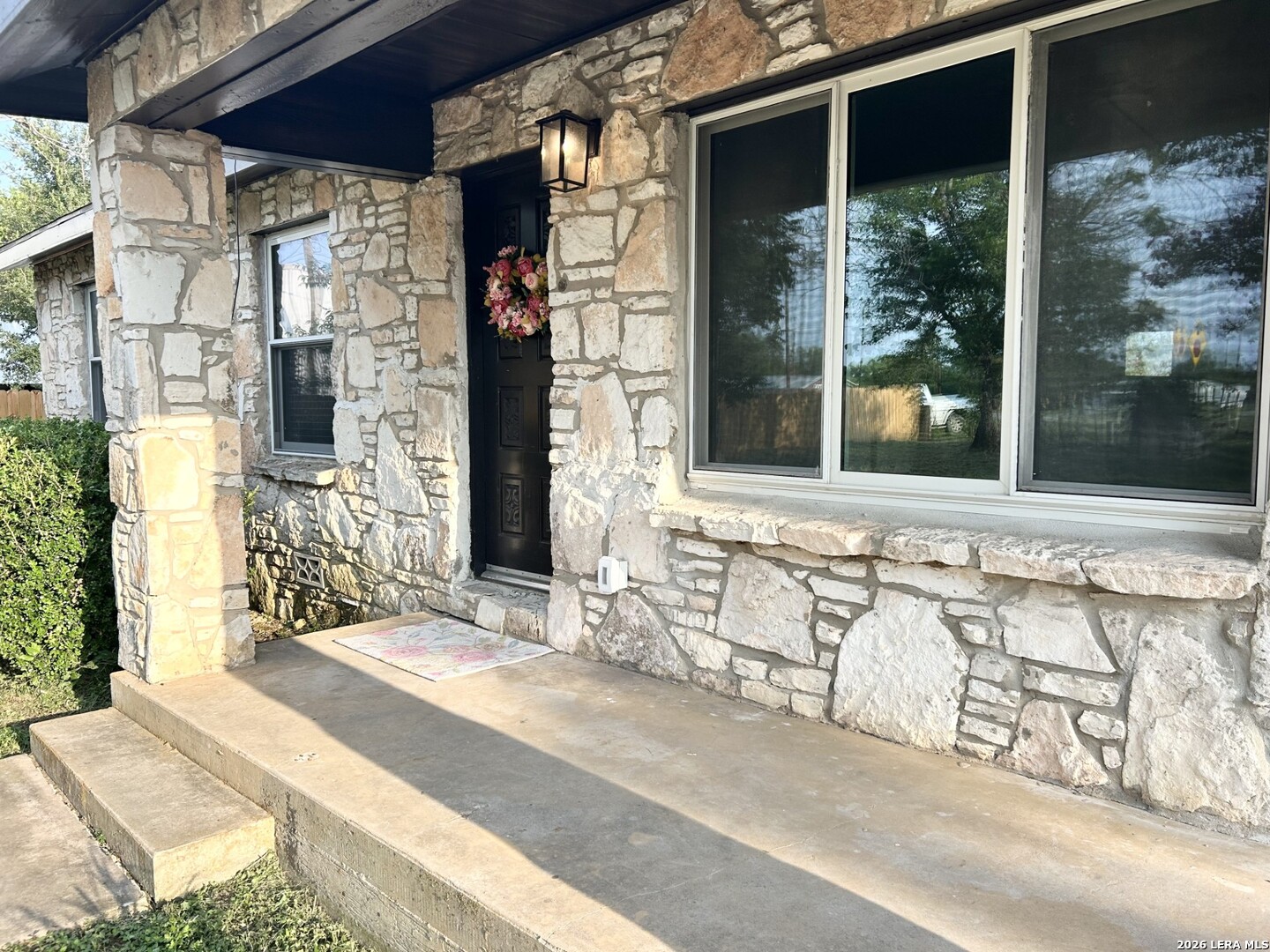 12116 Loop 107 Adkins, TX 78101 - Photo 2 of 22