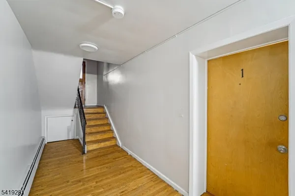 $1,800 | 357 Franklin Street, Unit 5, Bloomfield, NJ 07003