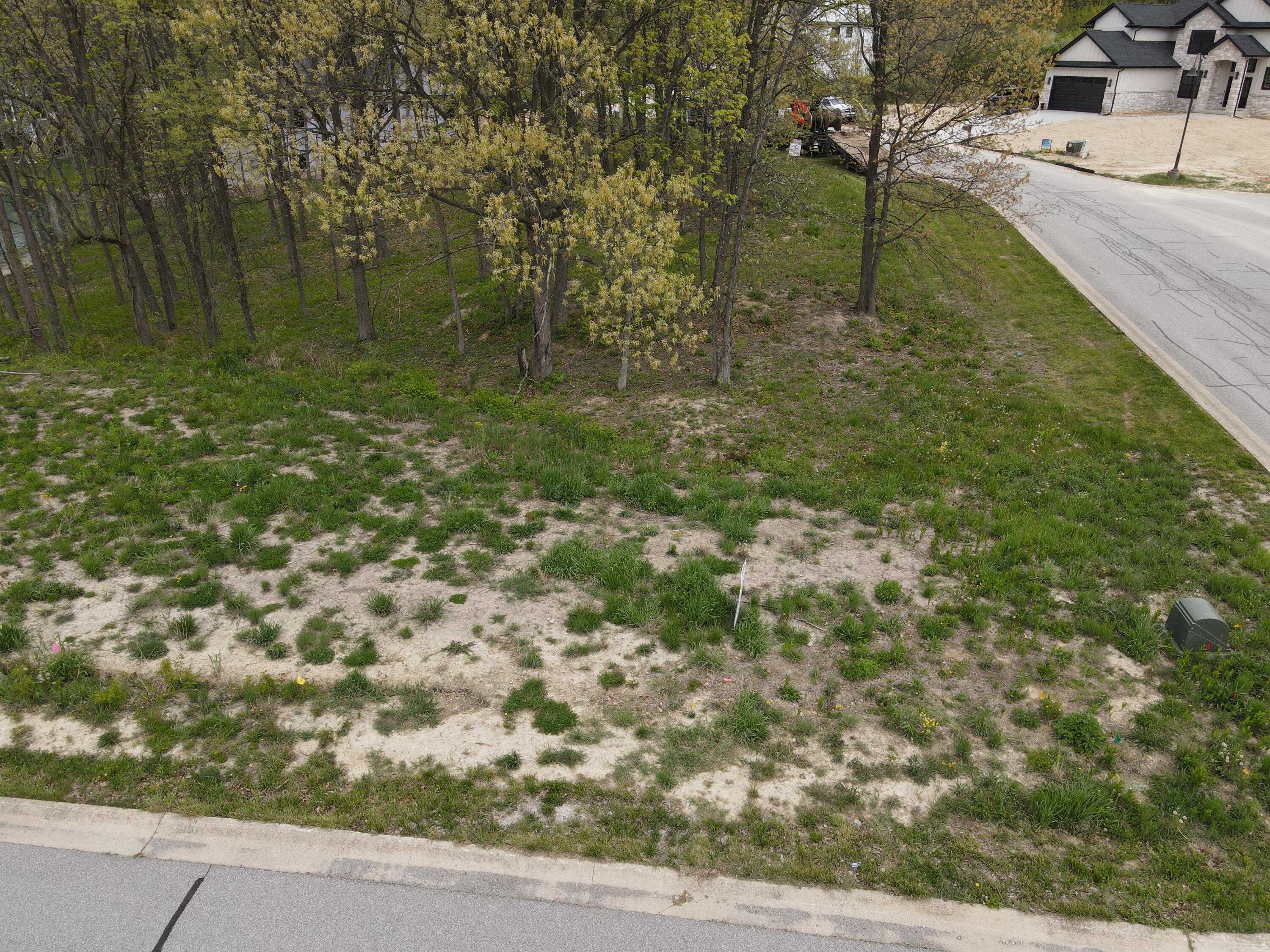 700 West Bay Court Crown Point, IN 46307 - Photo 3 of 10 a backyard of a house with lots of green space