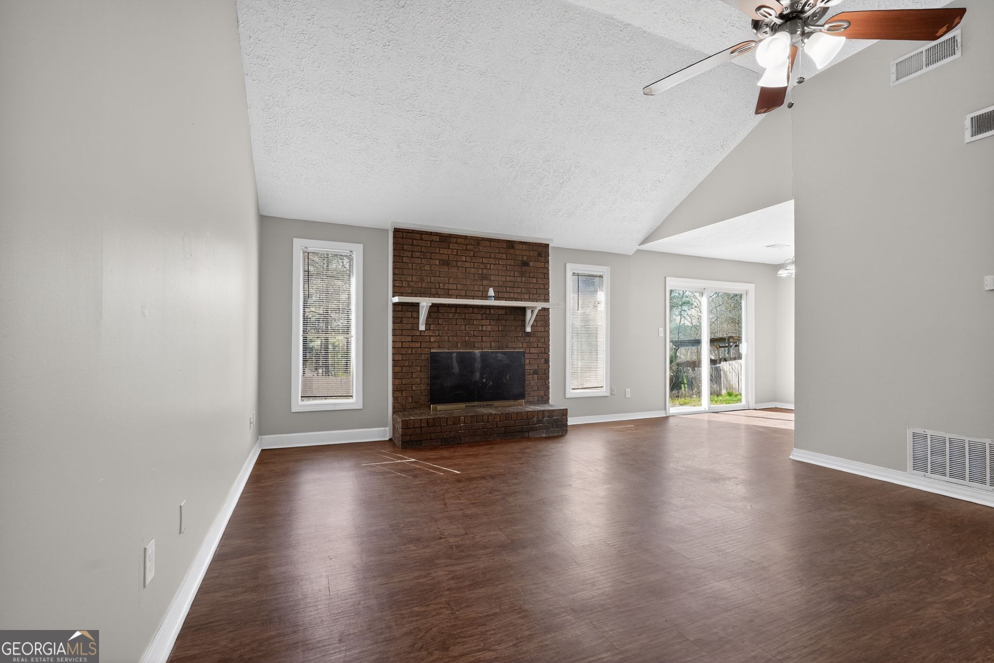 4695 Browns Mill Ferry Road Lithonia, GA 30038 - Photo 11 of 33