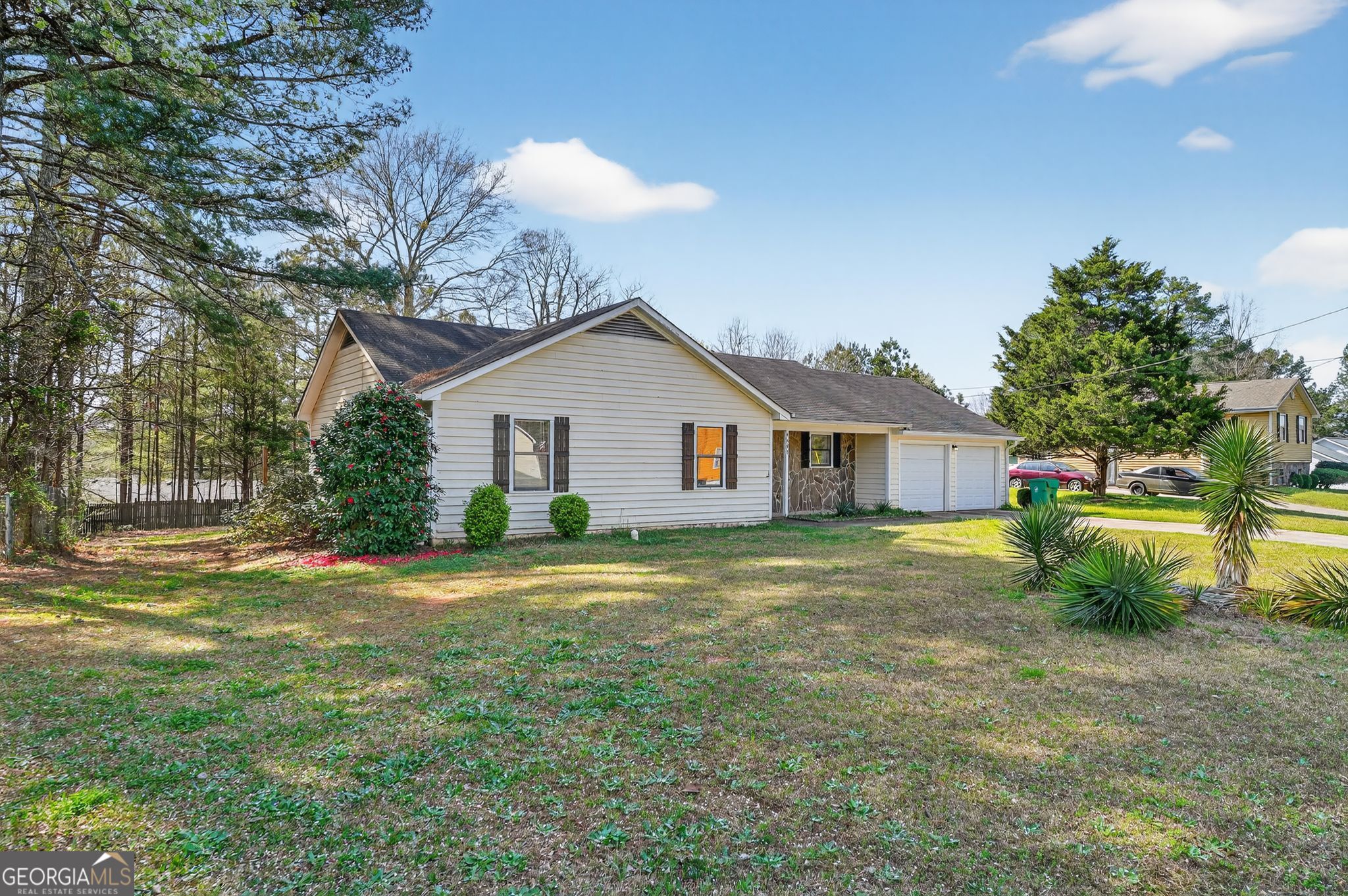 4695 Browns Mill Ferry Road Lithonia, GA 30038 - Photo 3 of 33