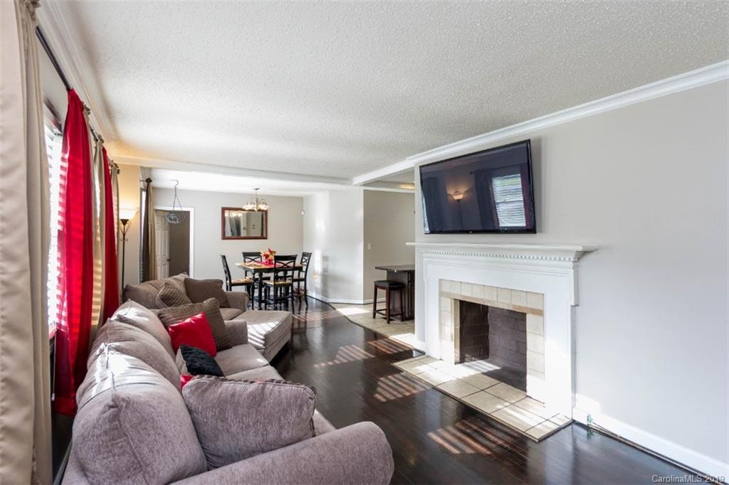 5301 Manning Road Charlotte, NC 28269 - Photo 2 of 26 Gallery Image 2