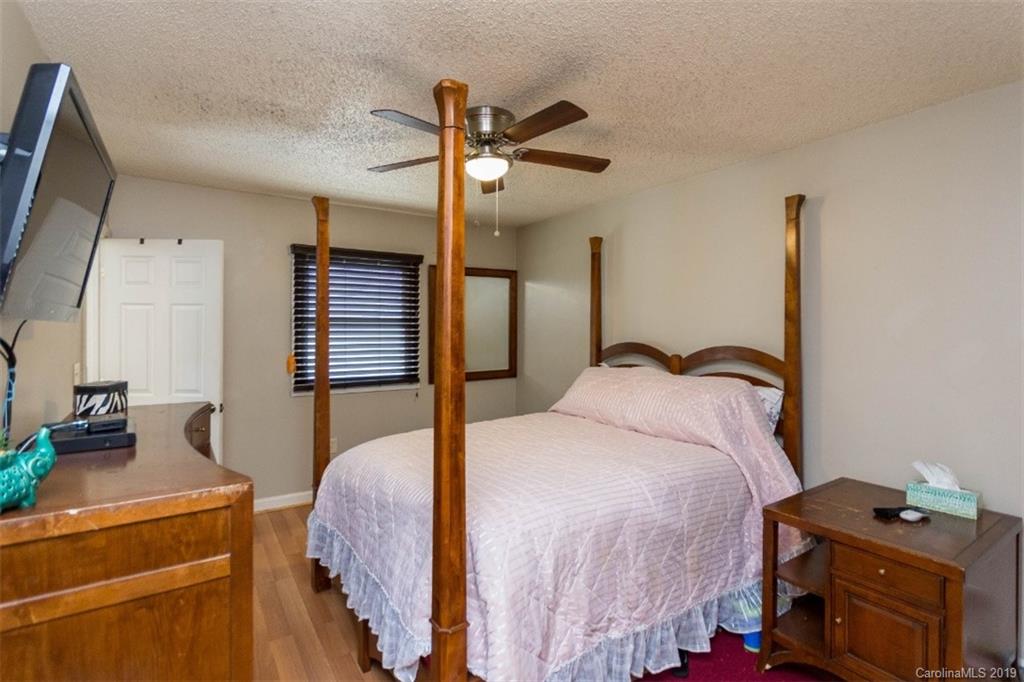5301 Manning Road Charlotte, NC 28269 - Photo 20 of 26 Gallery Image 20