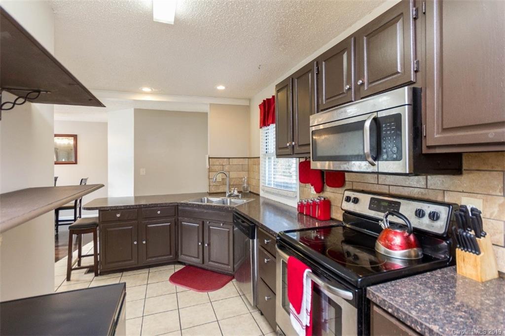 5301 Manning Road Charlotte, NC 28269 - Photo 3 of 26 Gallery Image 3
