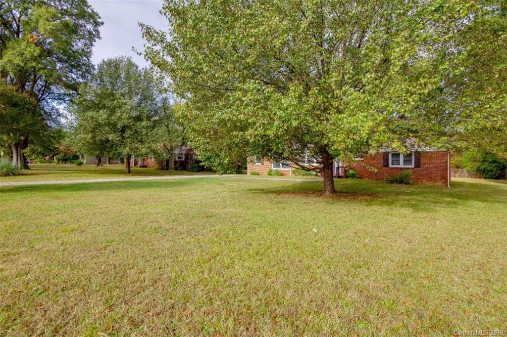 5301 Manning Road Charlotte, NC 28269 - Photo 25 of 26 Gallery Image 25