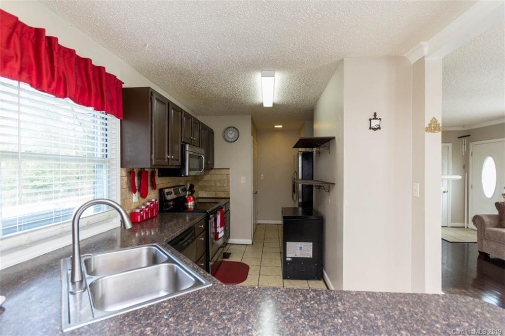 5301 Manning Road Charlotte, NC 28269 - Photo 5 of 26 Gallery Image 5