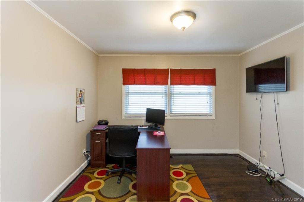 5301 Manning Road Charlotte, NC 28269 - Photo 10 of 26 Gallery Image 10