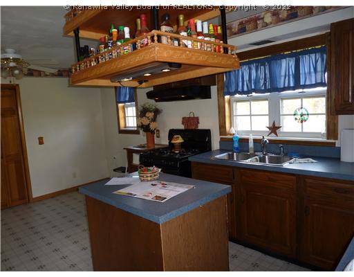 0 Rt 1 Liberty, WV 25124 - Photo 4 of 13 Kitchen.